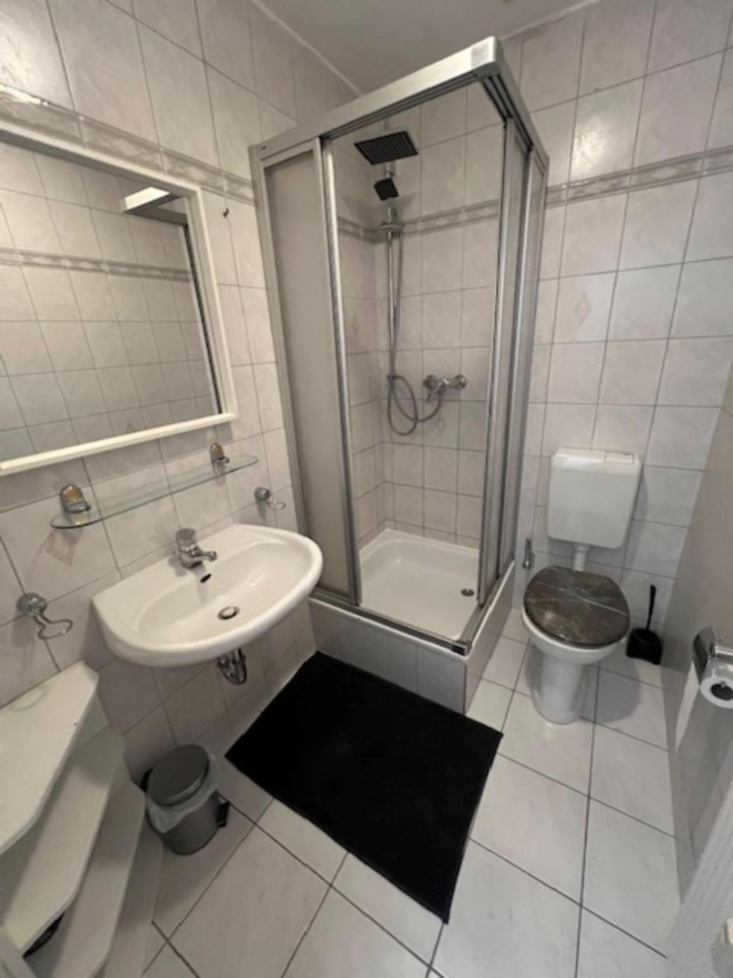 שורפהייד Ferienappartements Am See מראה חיצוני תמונה
